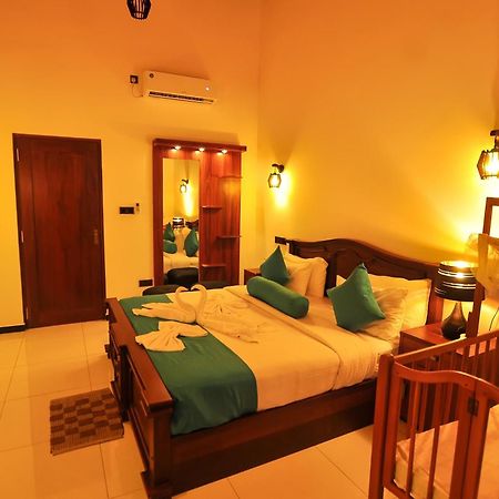 Sachinro Hotel Мириса Екстериор снимка