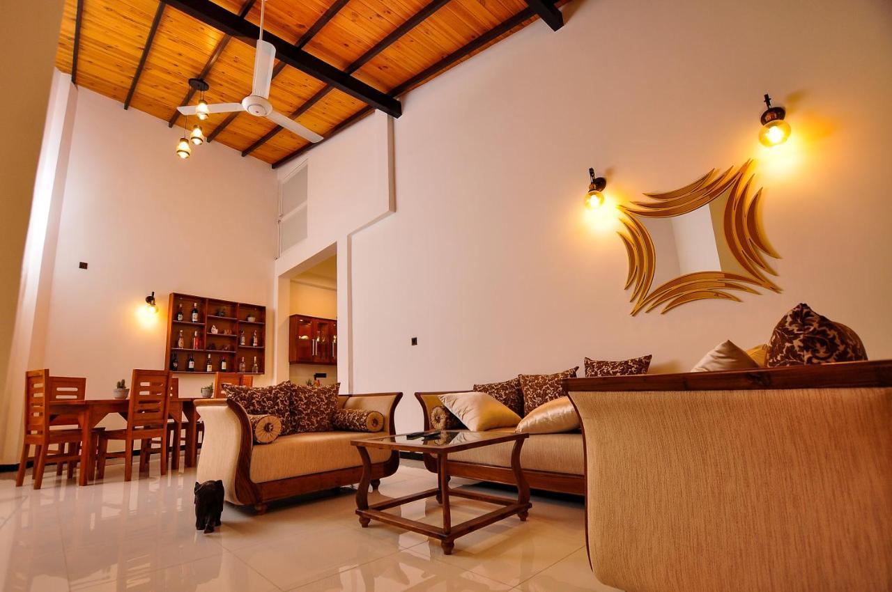 Sachinro Hotel Мириса Екстериор снимка