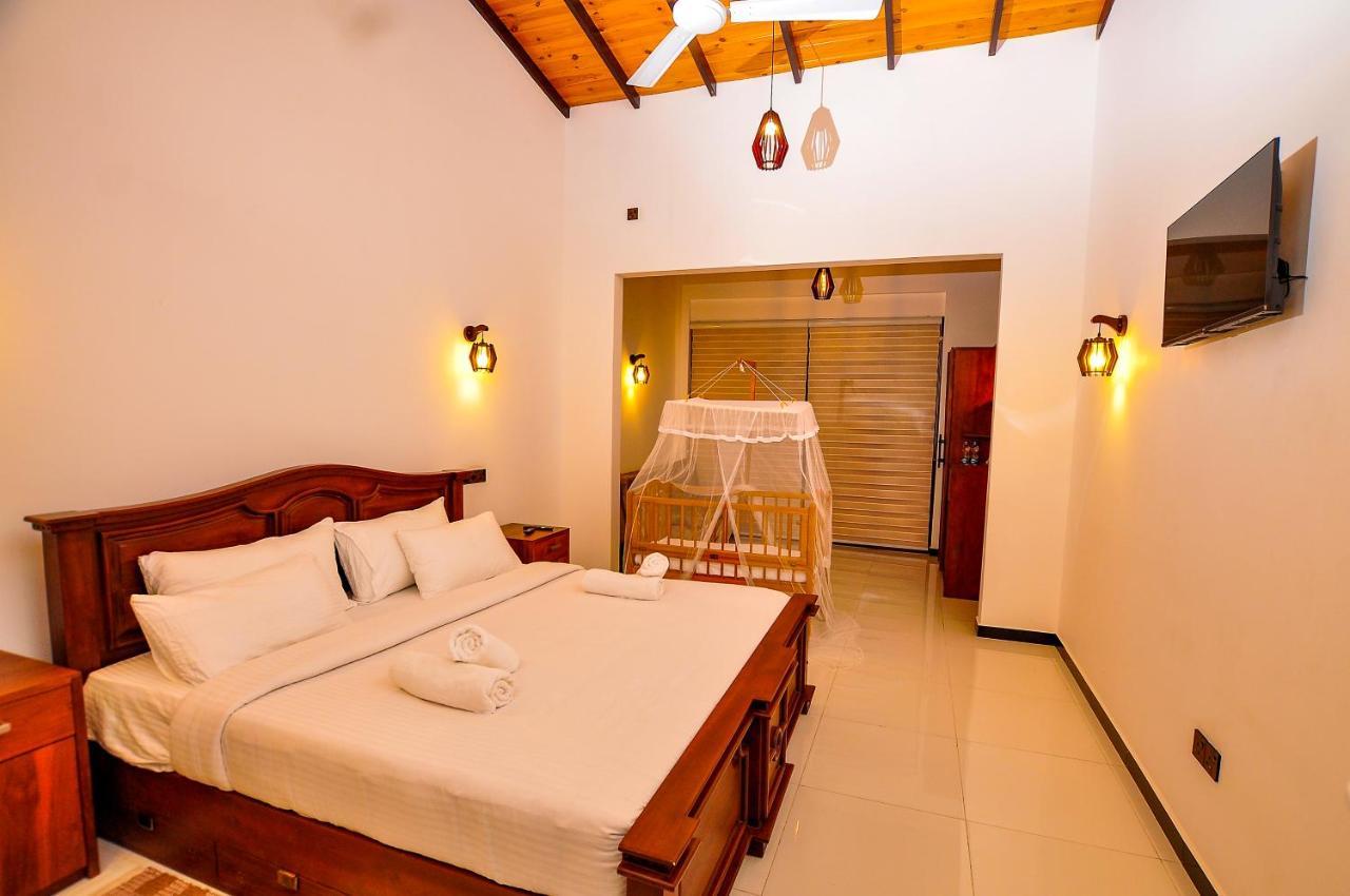 Sachinro Hotel Мириса Екстериор снимка