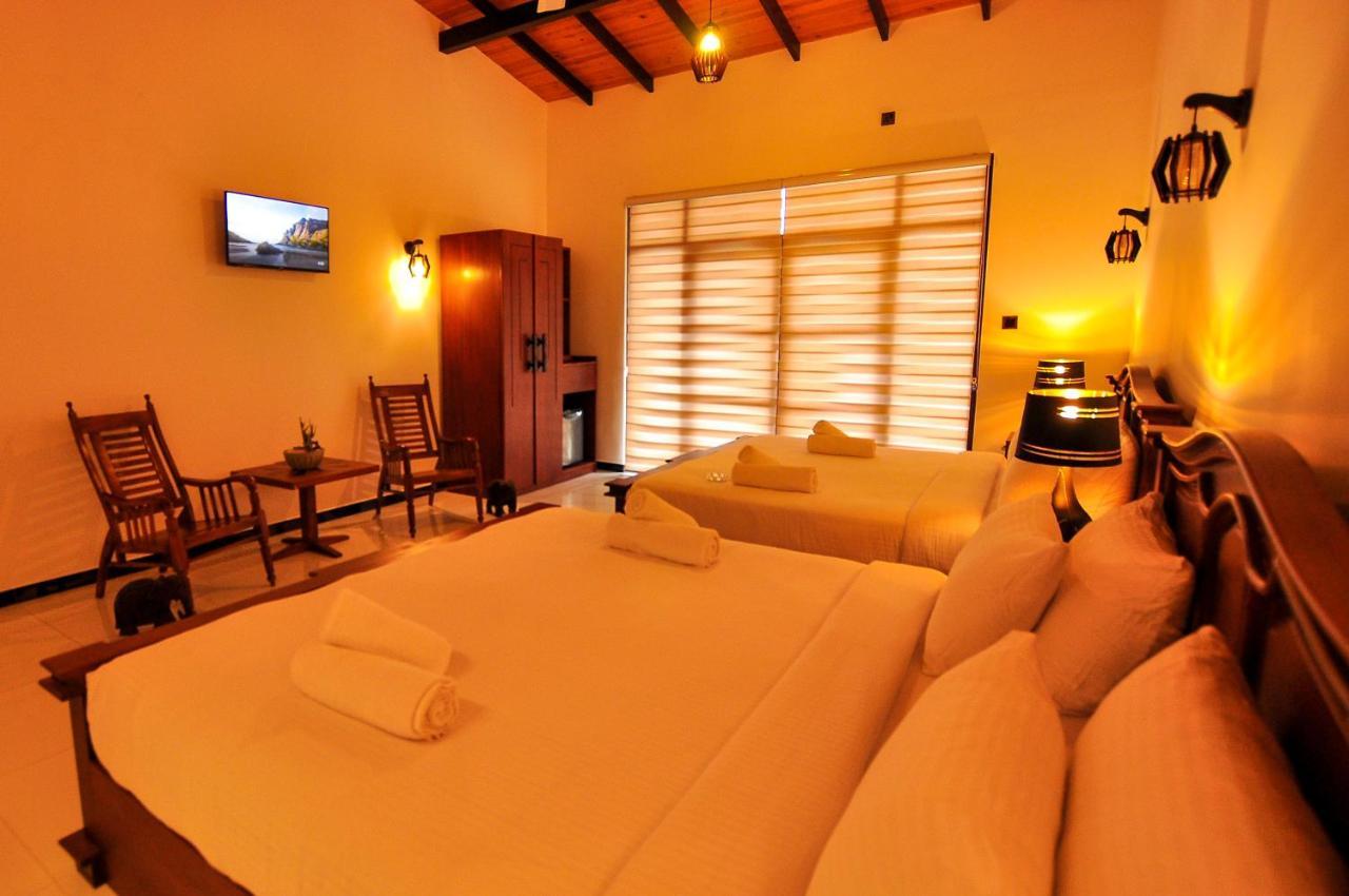 Sachinro Hotel Мириса Екстериор снимка