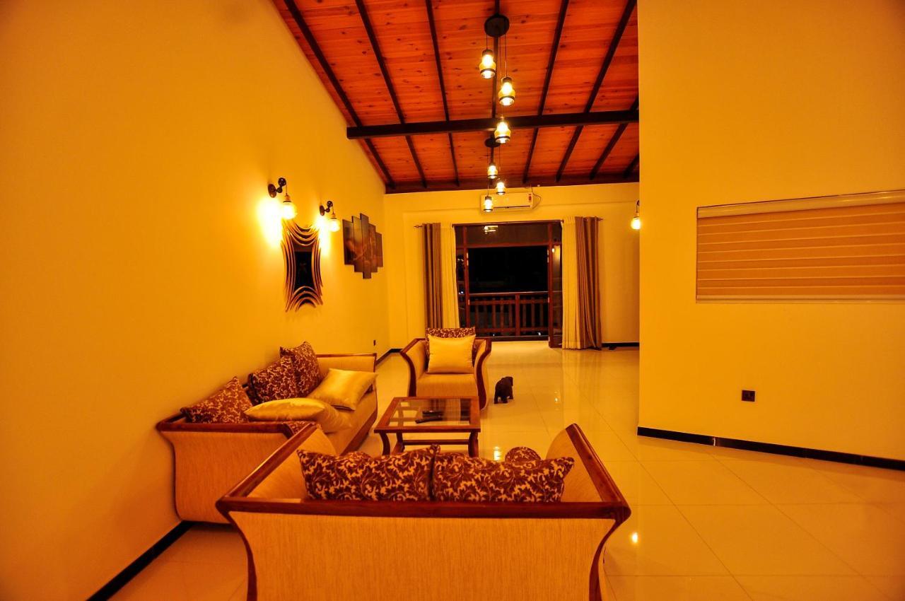 Sachinro Hotel Мириса Екстериор снимка