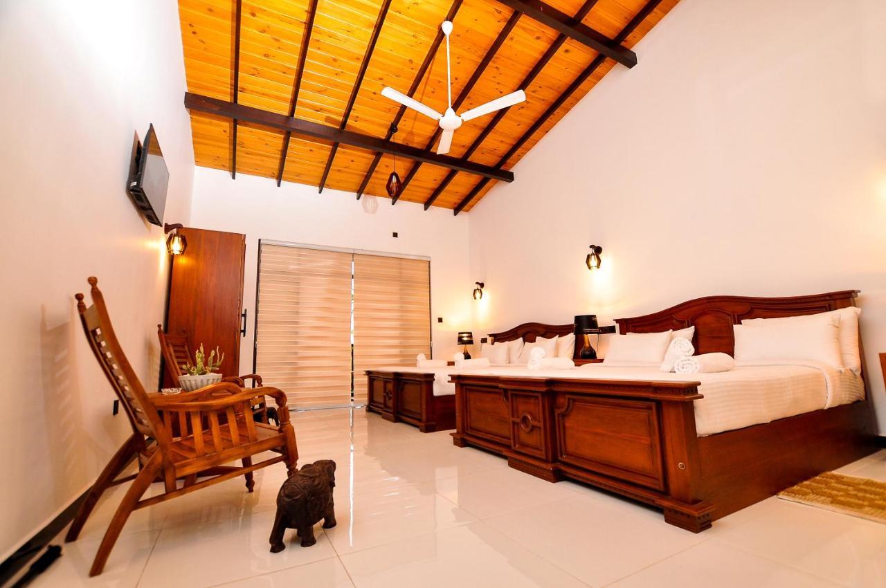 Sachinro Hotel Мириса Екстериор снимка