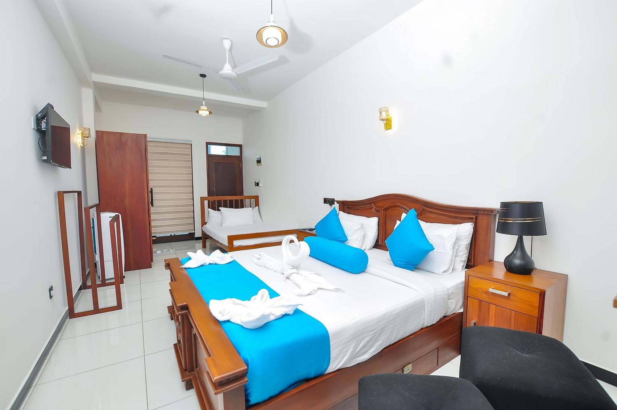 Sachinro Hotel Мириса Екстериор снимка